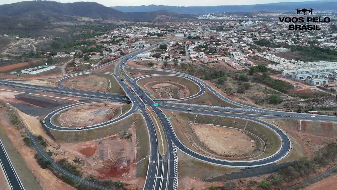 TREVO DO ANEL VIÁRIO DE MONTES CLAROS-MG