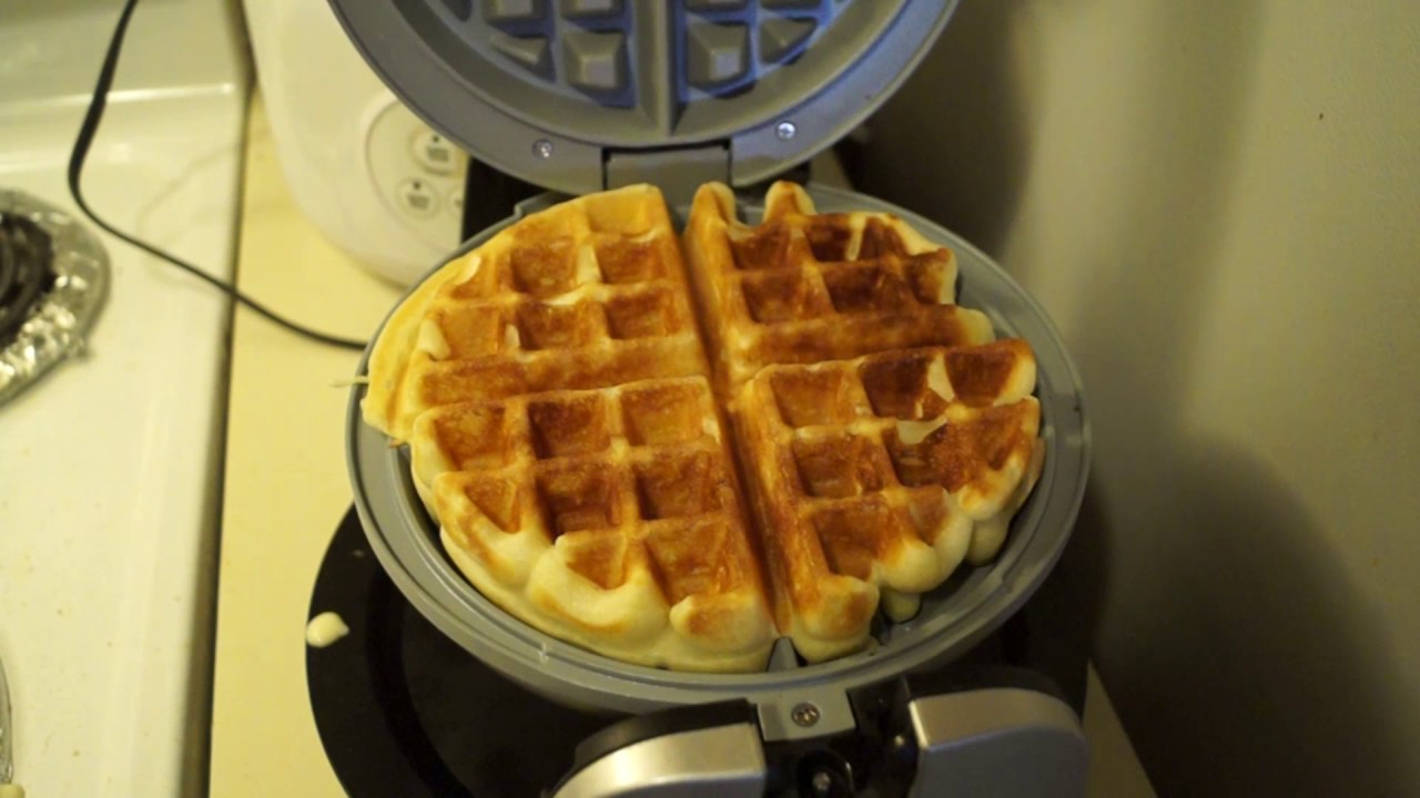 The American Foodie Demonstrates the Oster DuraCeramic Waffle Iron
