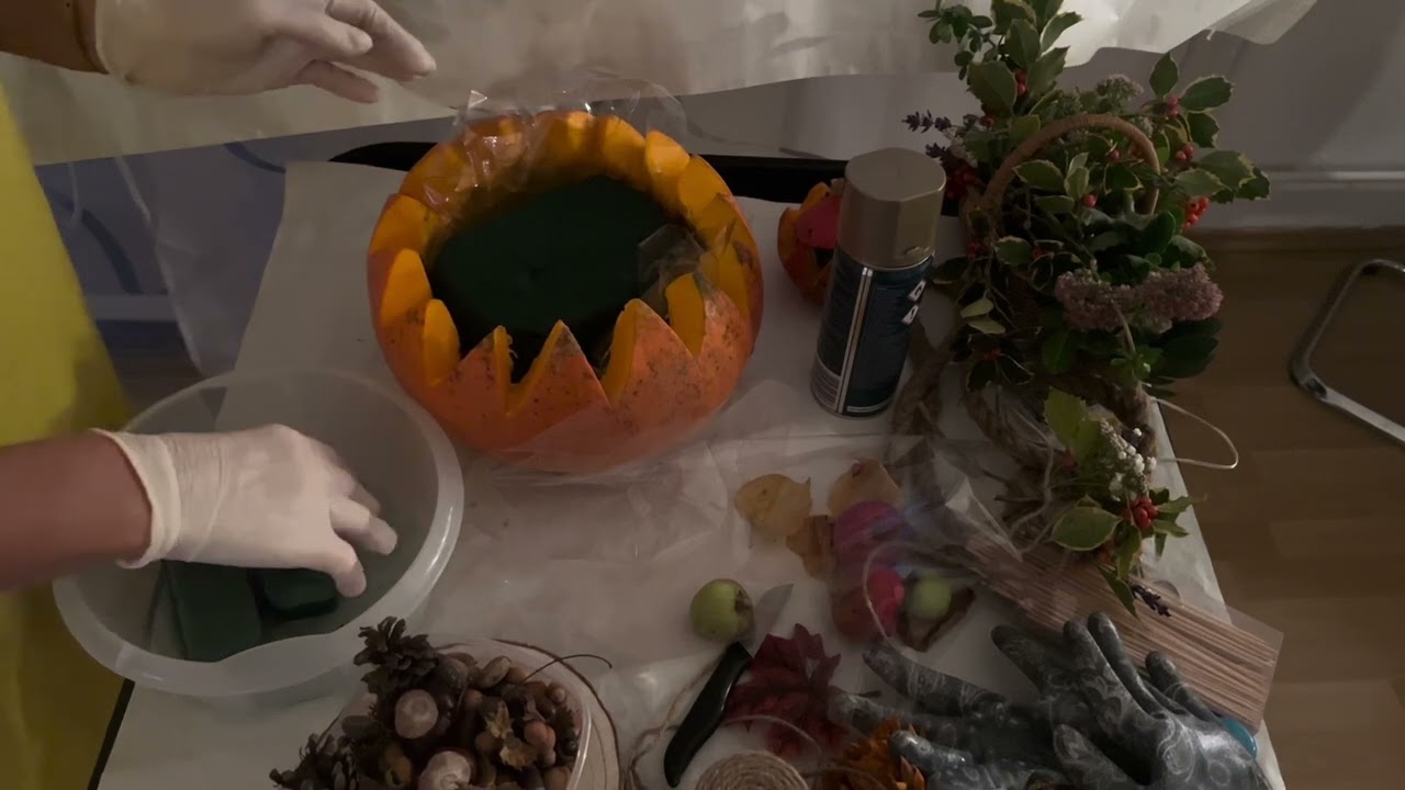 Herbstdeko mit Kürbissen