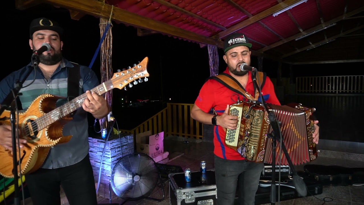 Luceros Jr de Badiraguato-Tu Recuerdo (Video Oficial) En Vivo Con Tololoche