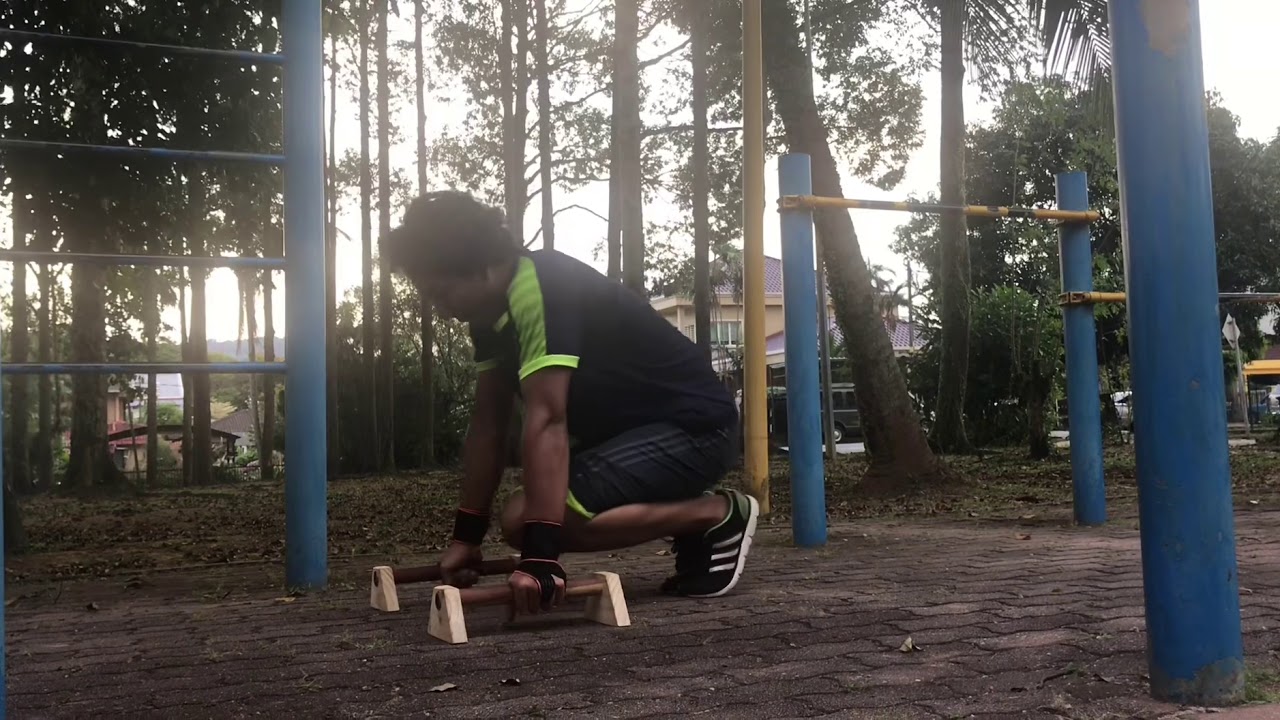 STRADDLE PLANCHE PROGRESSION (5 MONTHS)