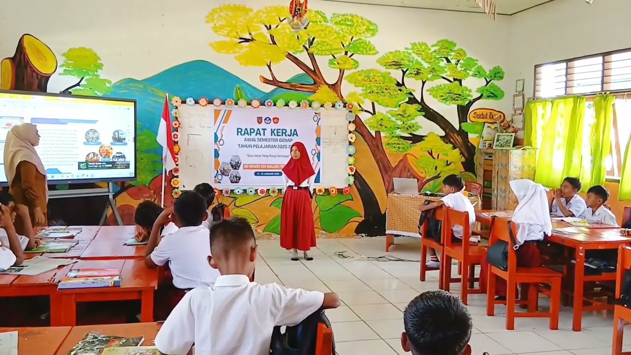 Praktik Video Pembelajaran dengan Menggunakan Papan Interaktif Digital