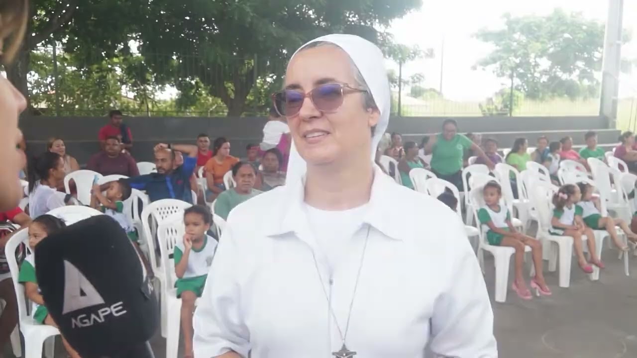 PREF. ROBERTO COSTA ENTREGA KITS ESCOLARES NAS ESCOLAS PLIM PLIM, MADRE ESPERANÇA E JOSÉ VIEIRA LINS