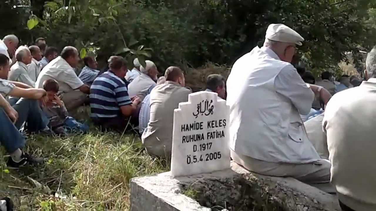 Çadırkaya Köyü 2012 Arife Günü Mezarlık Ziyareti