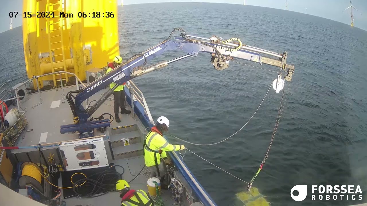 FORSSEA ROBOTICS - Launching procedure ARGOS ROV from CTV