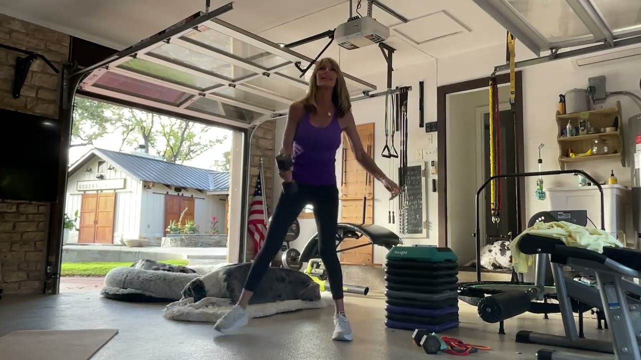 20-Minute Leg & Shoulder Shred 🔥 Dumbbells Only