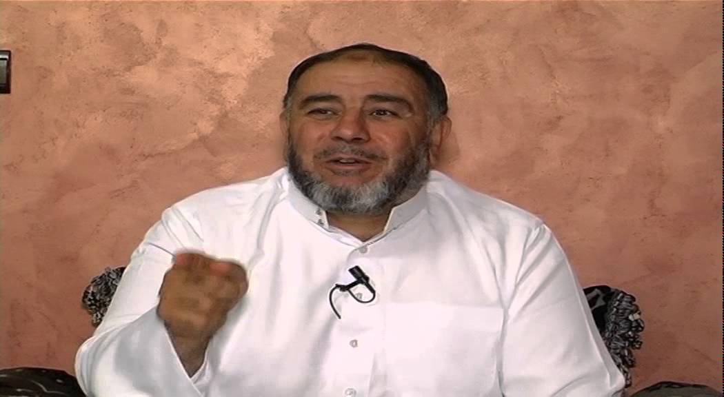 الشيخ عبد الله نهاري : ما حكم القيء في رمضان ؟