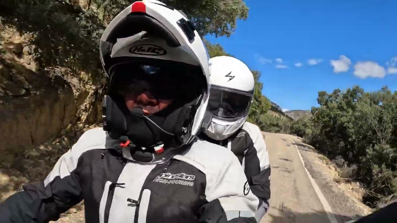 Parte de la ruta del silencio, acceso al pueblo Pitarque
