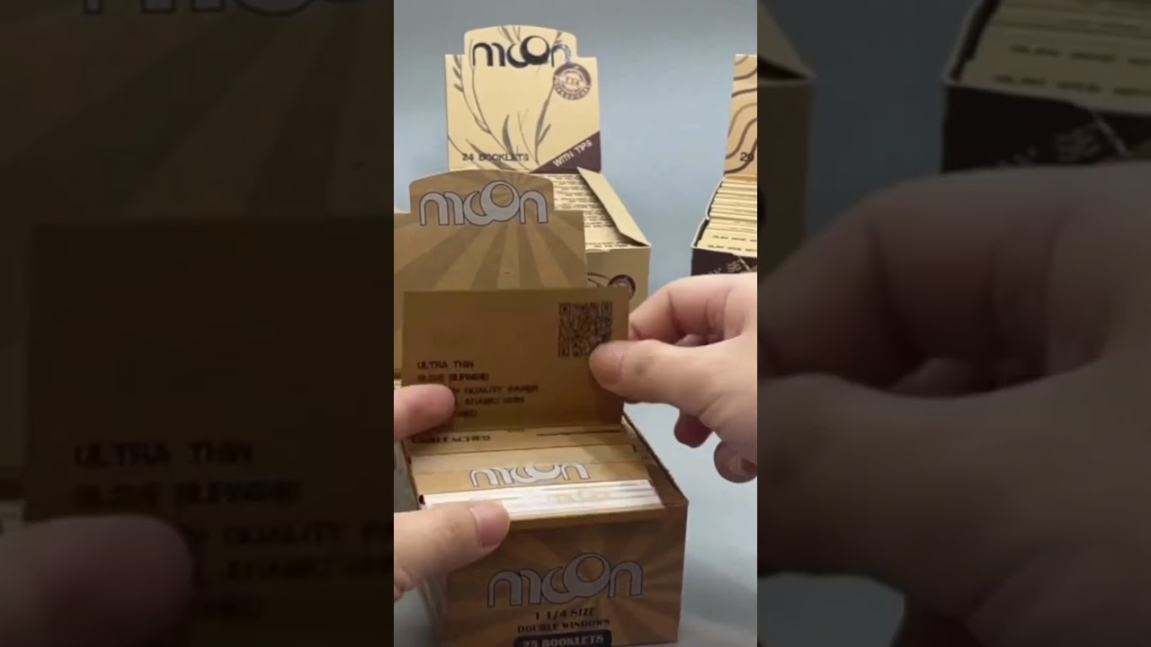 （Premier Natural）&mdash; 1 1/4 Size Double Window Unbleached/Brown Rolling Paper #cigarette #smoke #moon