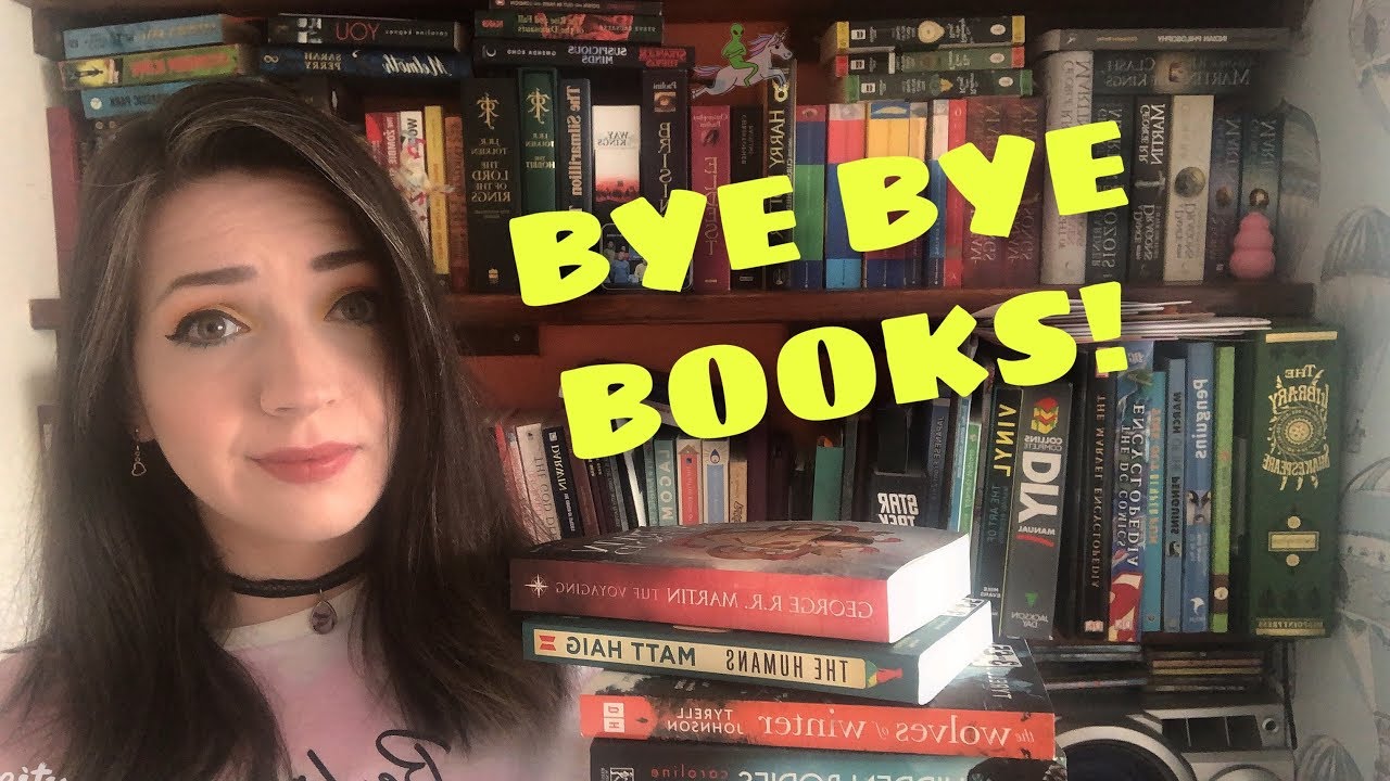 DECLUTTERING MY ENTIRE BOOK COLLECTION + BOOK GIVEAWAY!