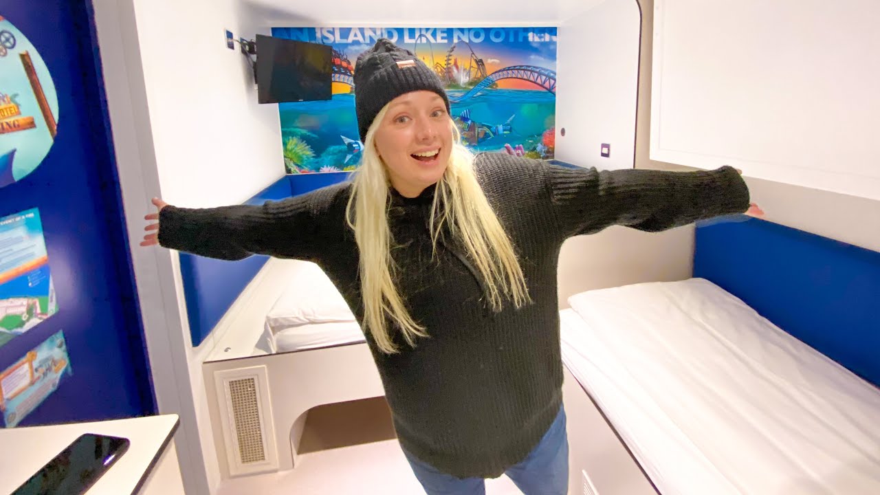 We Stayed in Shipping Containers at Thorpe Shark Cabins / Theme Park Hotel & Room Tour, Food & Rides