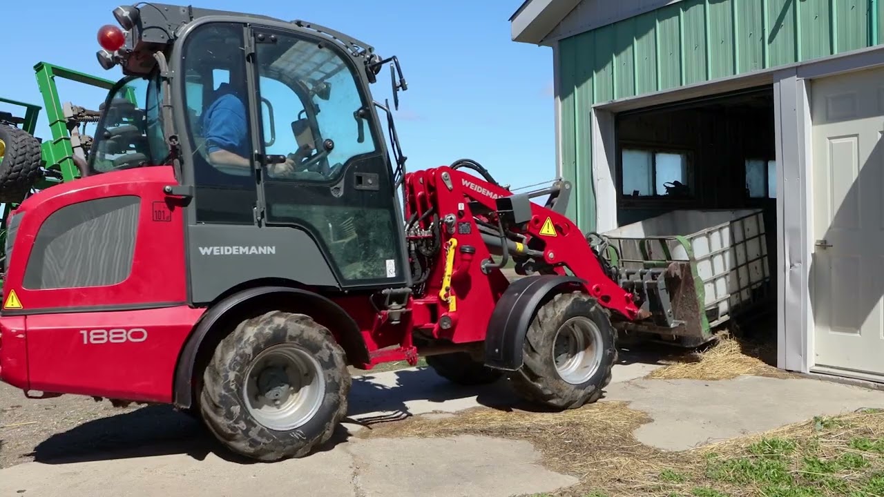 Weidemann 1880 at Lindmilk Farms