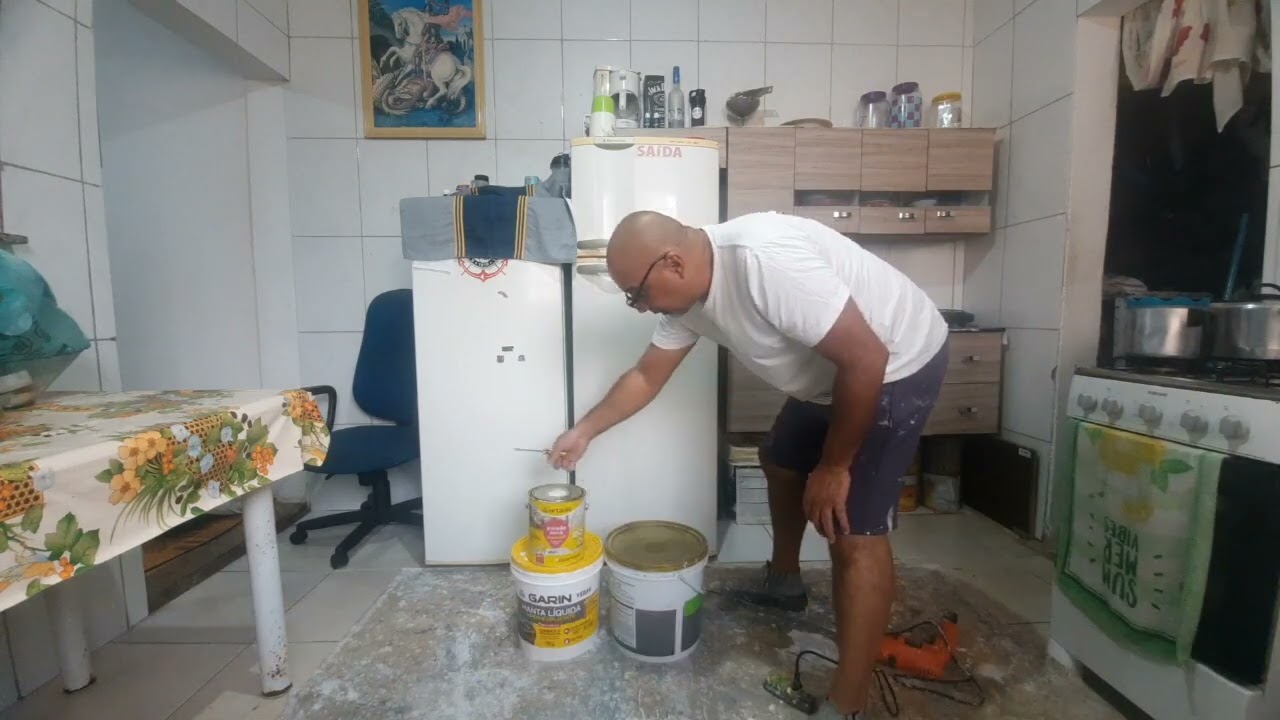 APRENDA A TRANSFORMAR TINTA ECONOMICA EM TINTA ACRILICA IMPERMEABILIZANTE!