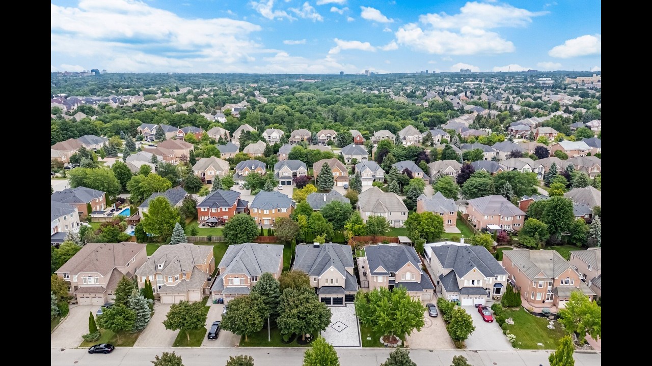 2152 Manor Hill Drive, Mississauga Home - Real Estate Properties