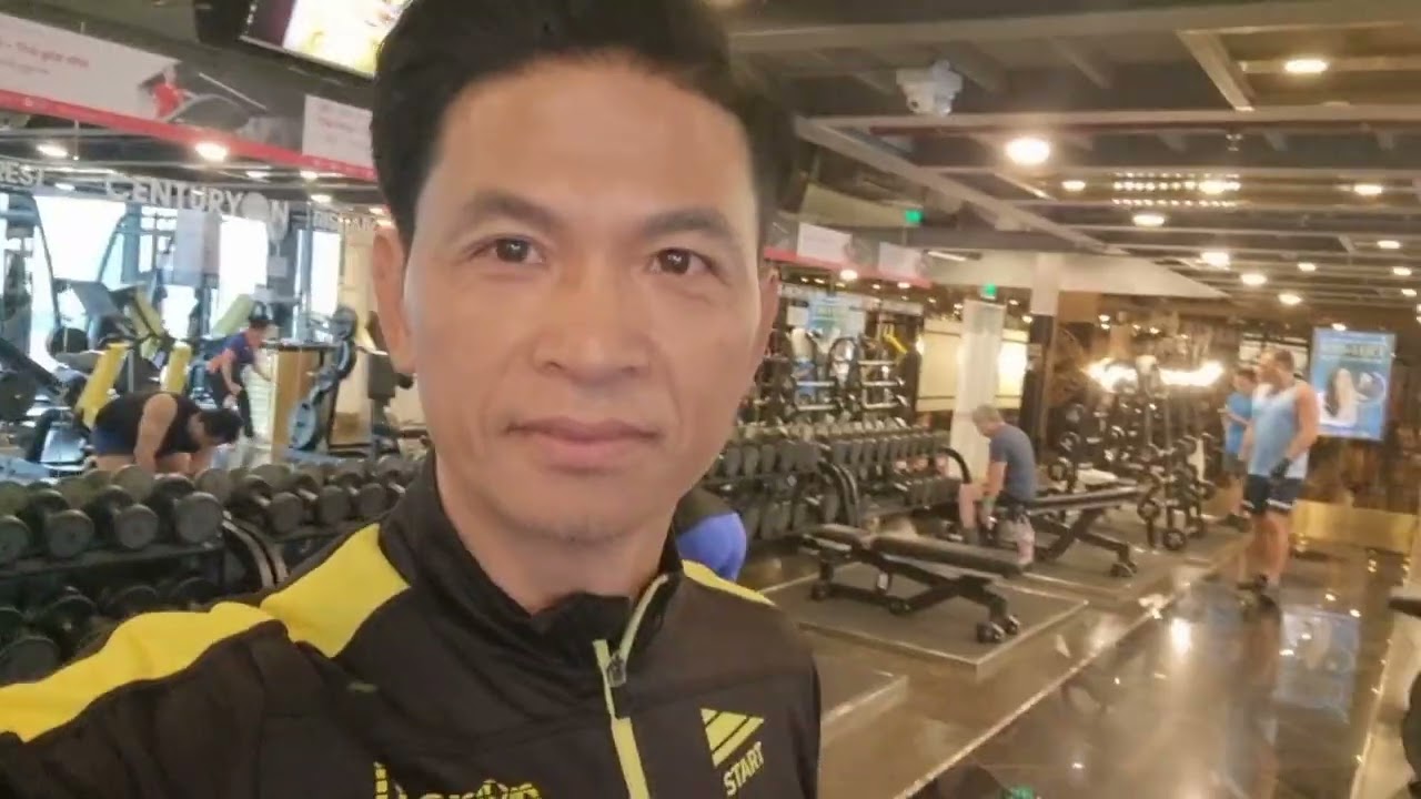 Review California fitness in Landmark in Sài Gòn 
