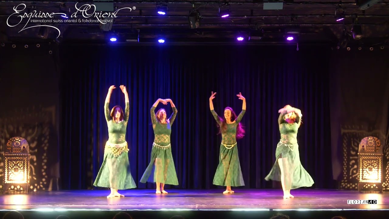 Sakina & La Brise du Nil dancing Baladi 