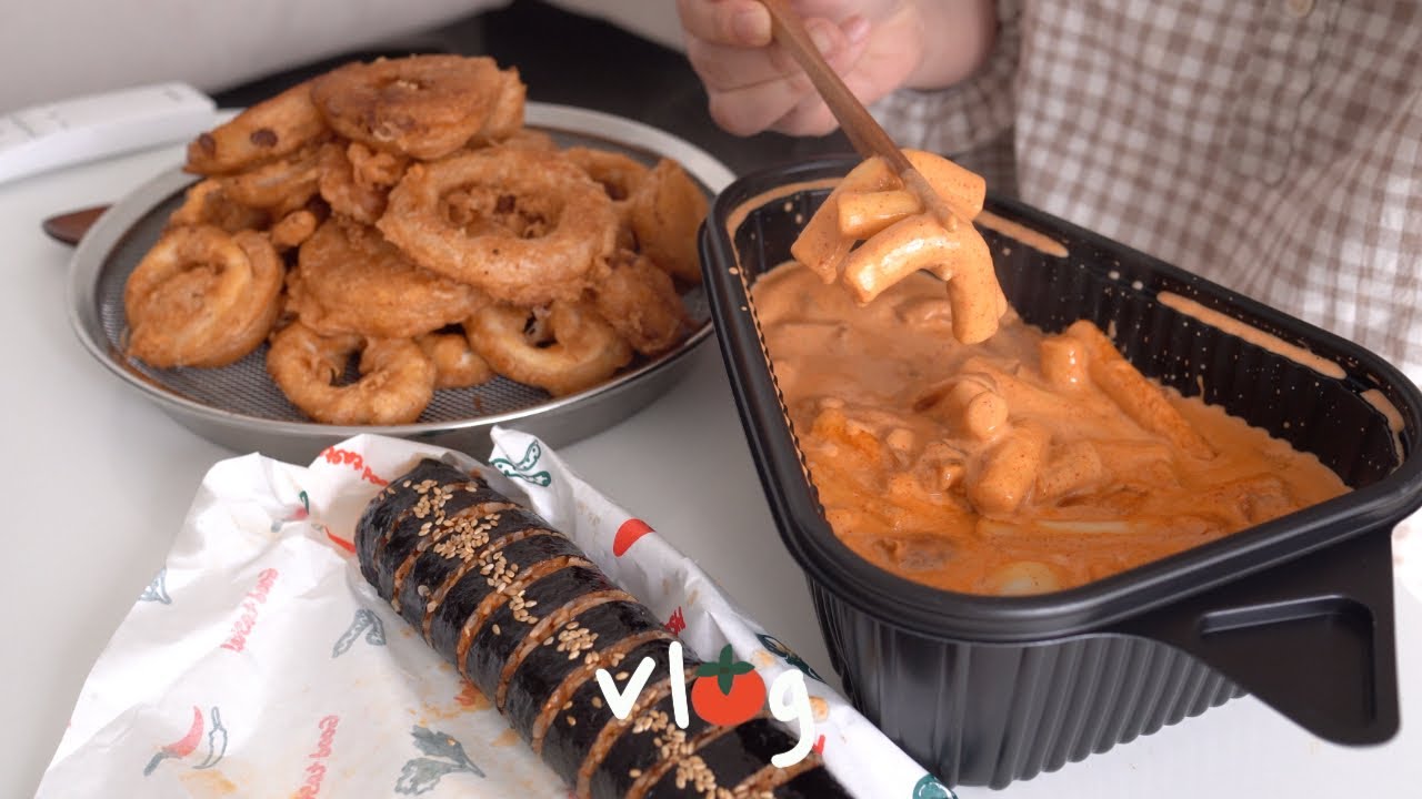 ENG) 체지방과 쌓여가는 행복지수.. 체중계 눈감아 / 신전 로제떡볶이 / 술빵 도전 / 1인가구 펜트리 정리