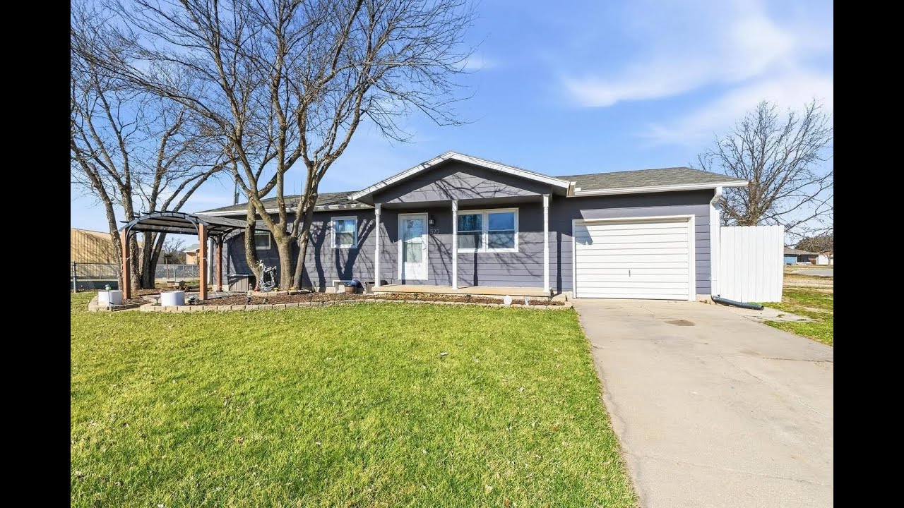 NEW LISTING: 523 Circle Ct Burrton KS 67020