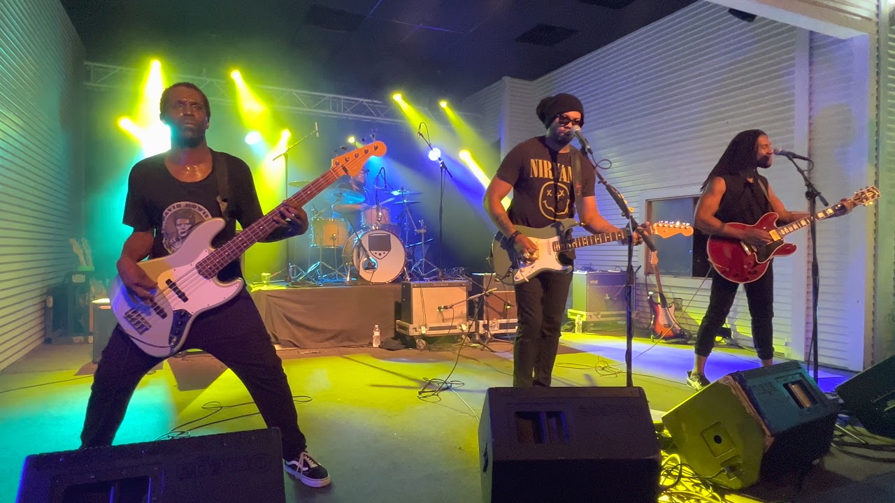 Ayron Jones Take Me Away w/Voodoo Child intro LIVE 10/13/21
