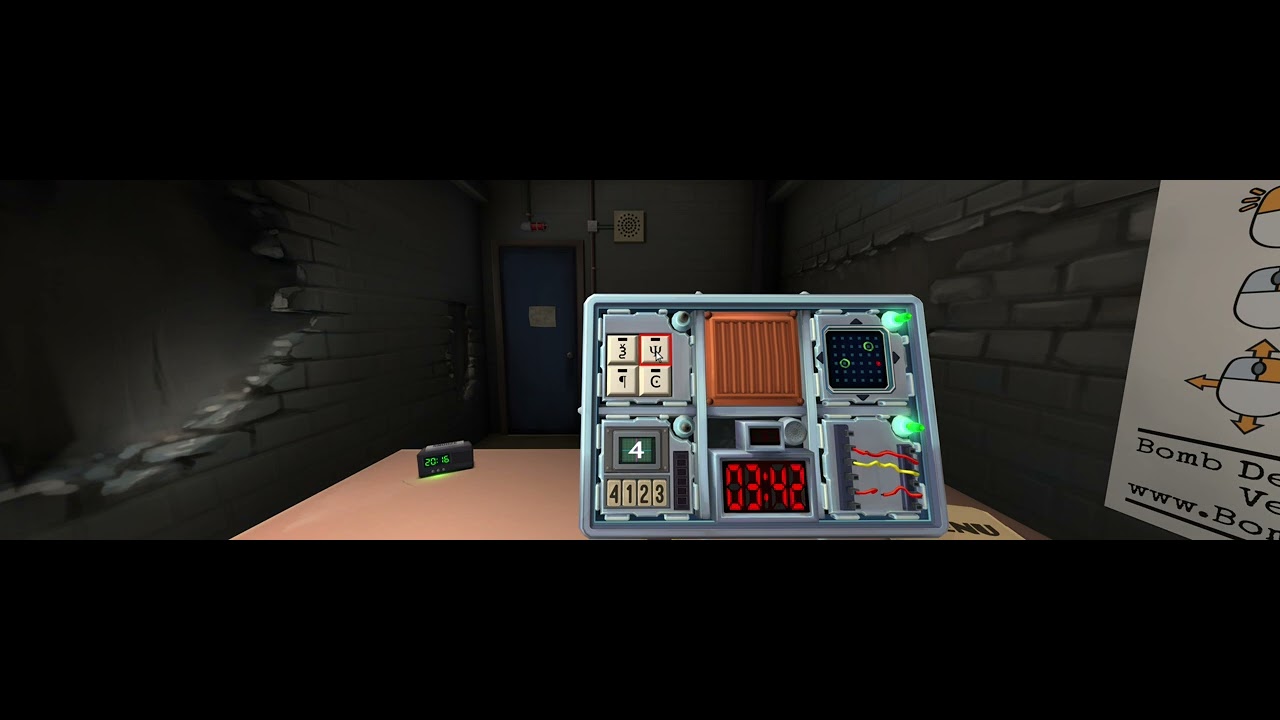 playing Keep Talking and Nobody Explodes! This will be fun!