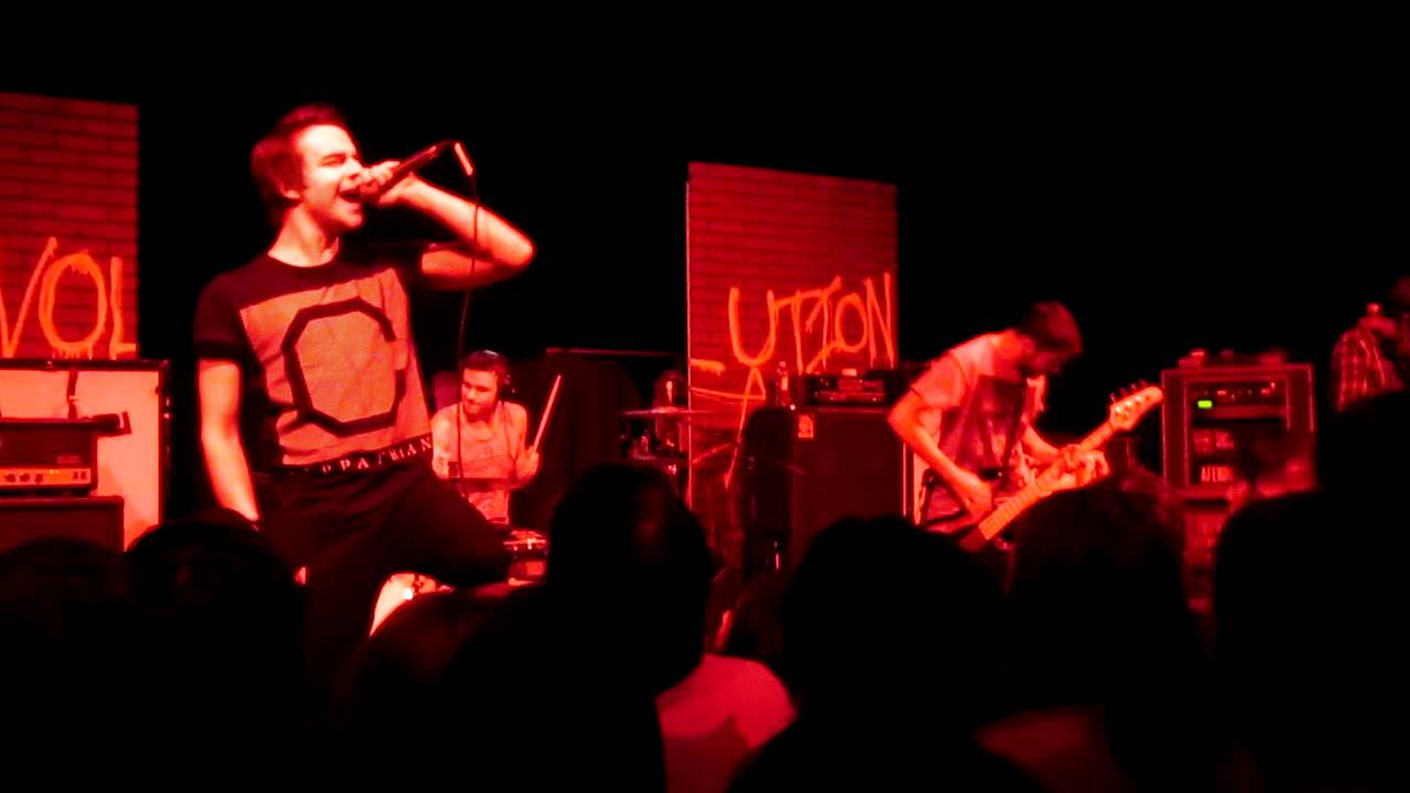 Chunk! No captain chunk live
