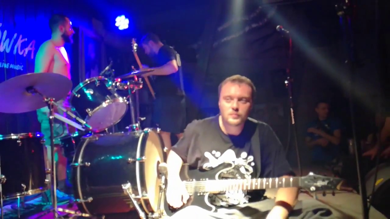 Lej Mi Pół @ Leśniczówka - Polibuda + Pies Nekrofeel + Majami + Lata 90-te 04.11.2017