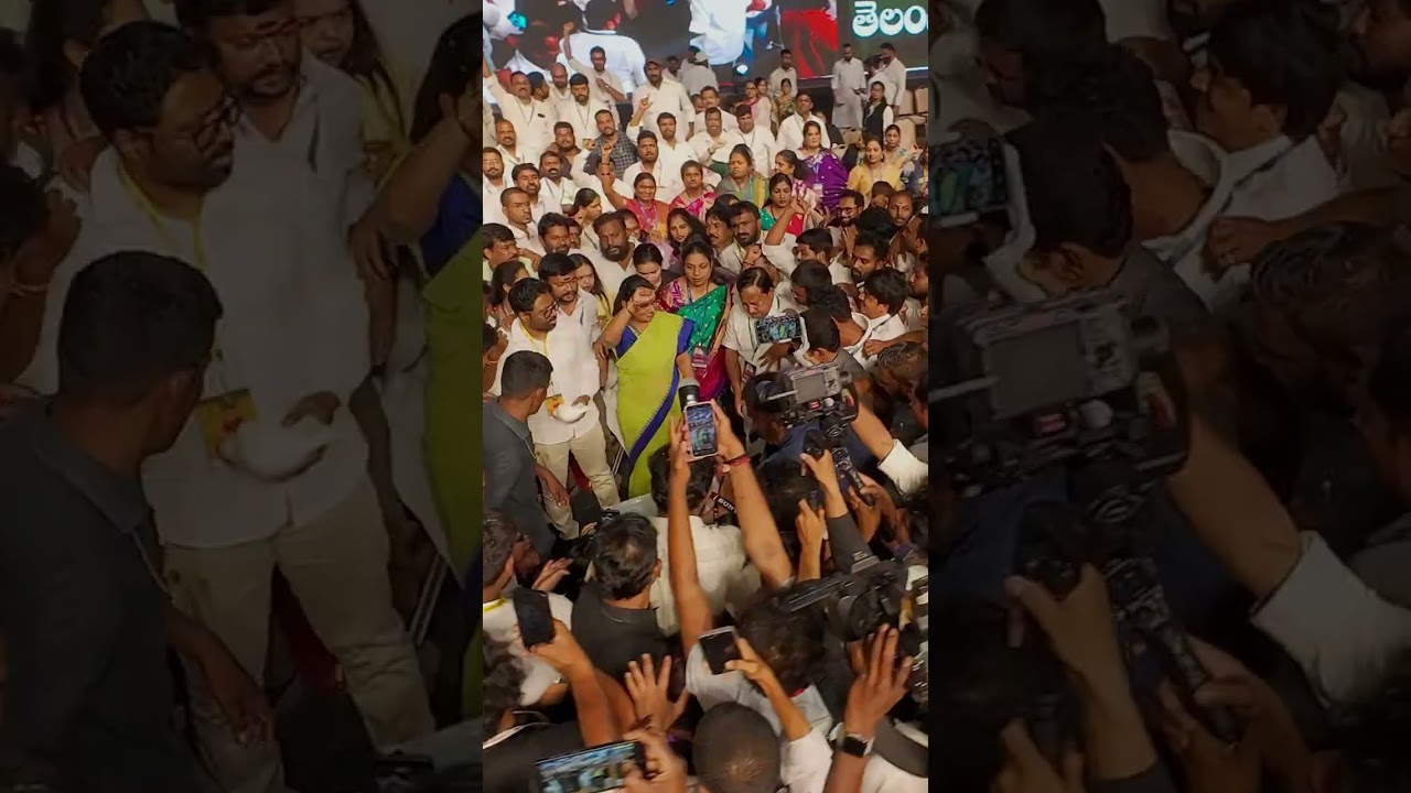 Kalvakuntla Kavitha TRS Party Launch  | Massive Crowd  | Telangana