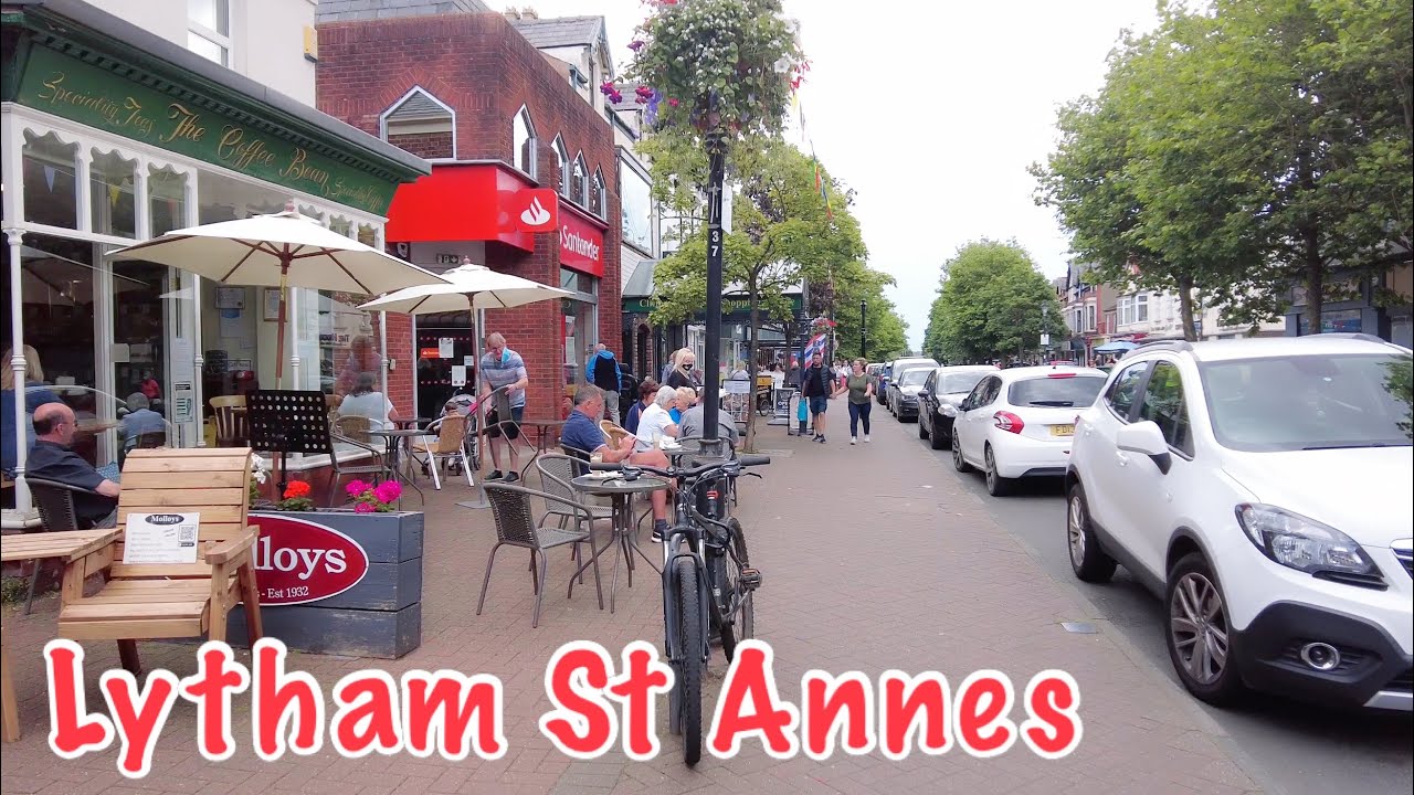 Walking around St Annes Town Centre