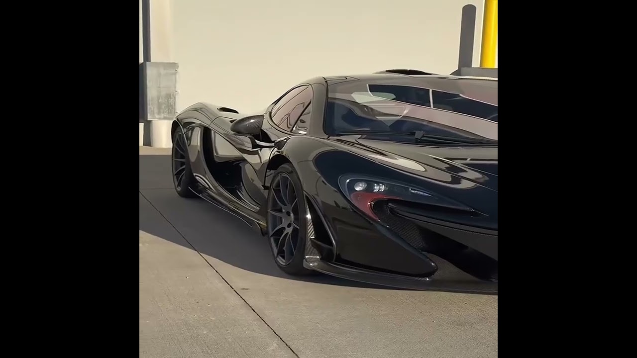 1:1 Stretched Car Clips for Edits 4K60fps | free to use