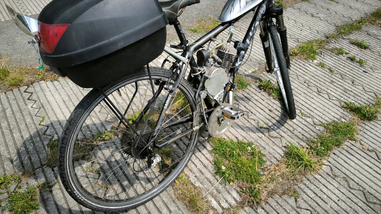 Představení motokola s kitem řazení.