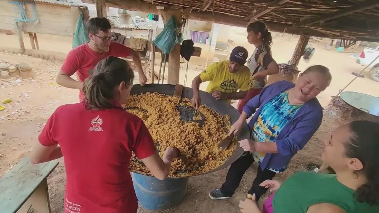 These Are the Moments That Make Life Worthwhile! Old-School Homemade Sugar Cane Candy!