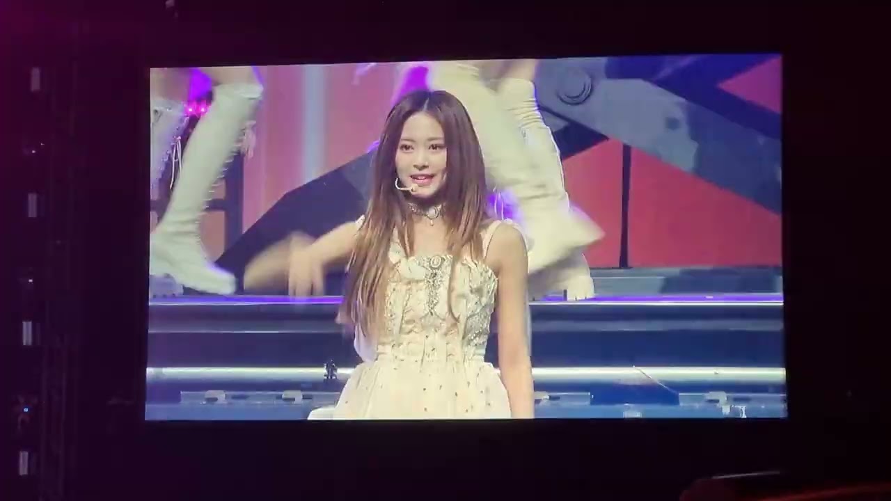 CRY FOR ME, FANCY, THE FEELS - TWICE 5TH WORLD TOUR_READY TO BE IN SYDNEY D2. 03/05/2023