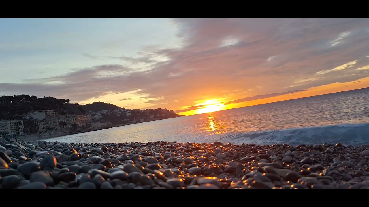 Listen with headset Sunrise from #Nice shore #south #France
