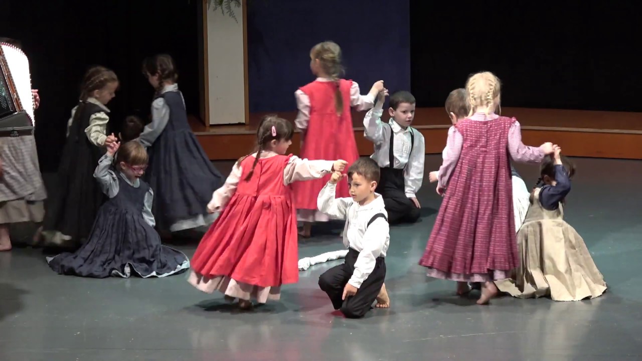 2  Otroški folklorni festival Pleši, pleši, črni kos, KD Groblje, 11  5  2019