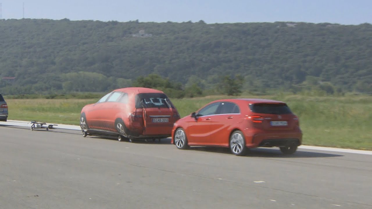 Mercedes A-Class (W176) - Collision Prevention Assist
