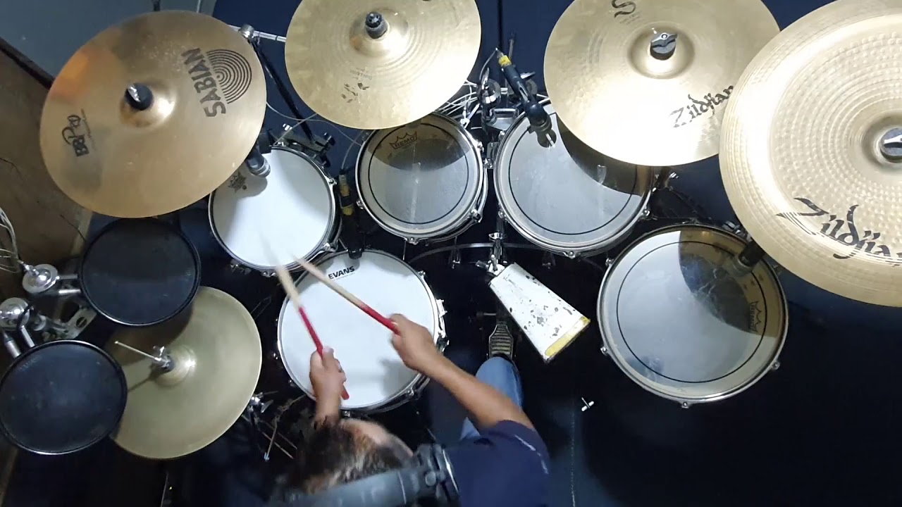 BÚSCALA LOS BYBYS COVER BATERÍA