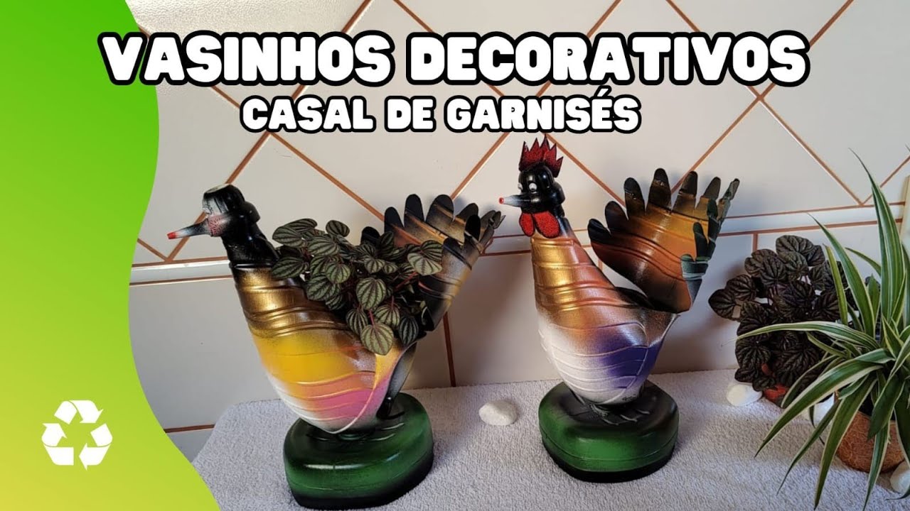 Como fazer VASINHOS DECORATIVOS com galões de alvejante (Um lindo casal de garnisés)🐓🐔