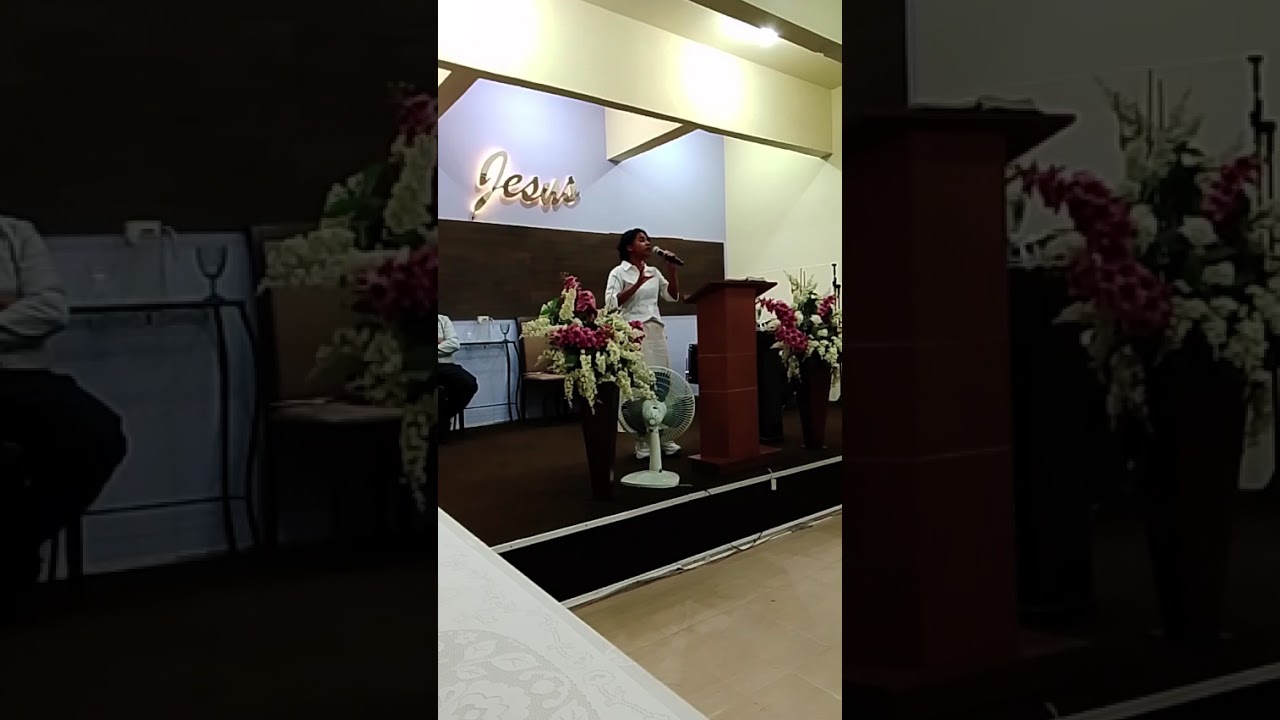 PREGAÇÃO PASTORA ADRIANA