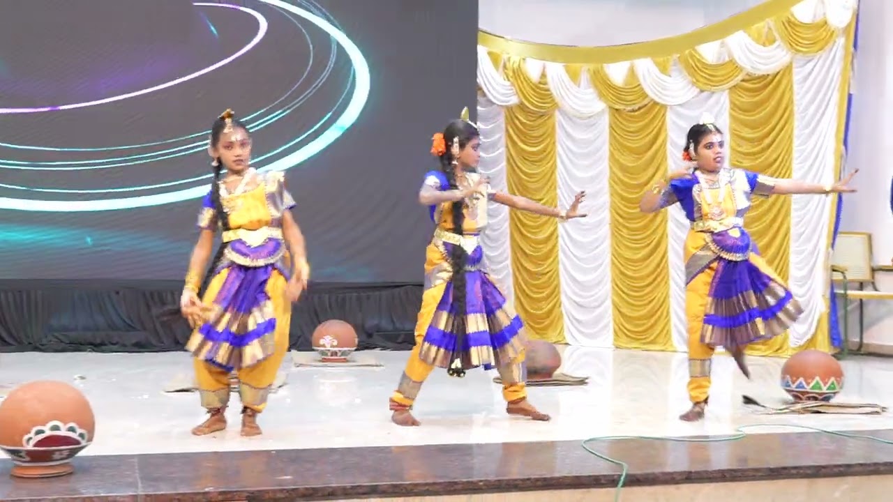 கலை அருவி நாட்டிய பள்ளியின் ஆத்தூர் நகர பொங்கல் விழா பரதநாட்டிய நிகழ்ச்சி 
