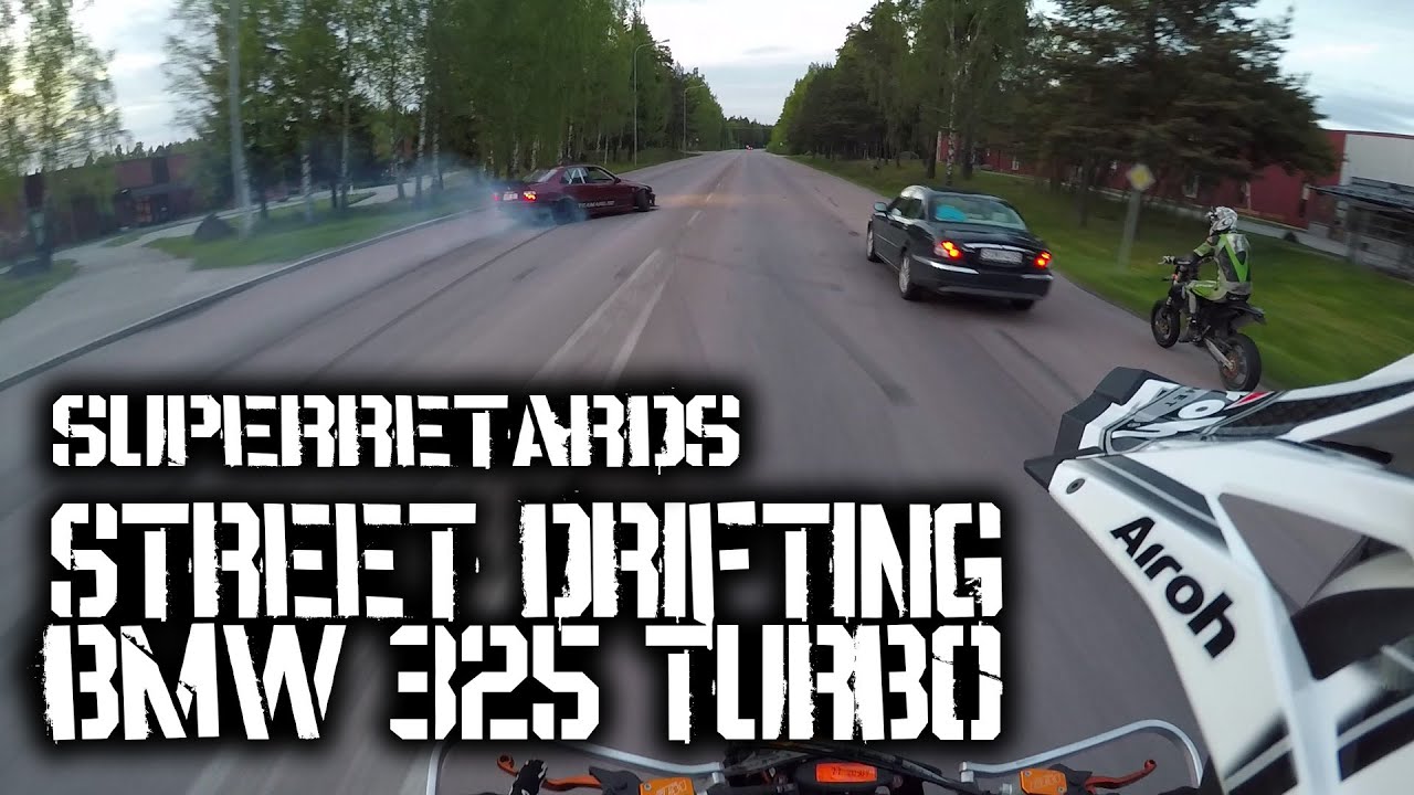 Supermoto vs. 600whp Bmw 325 Turbo... [Superretards 2016]