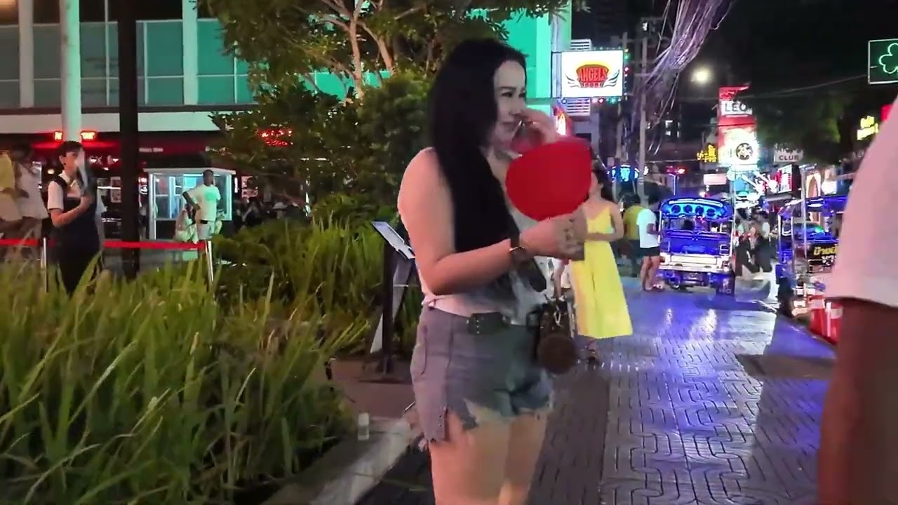 All Walk No Talk : bangkok urban people city urban walk 113909 755