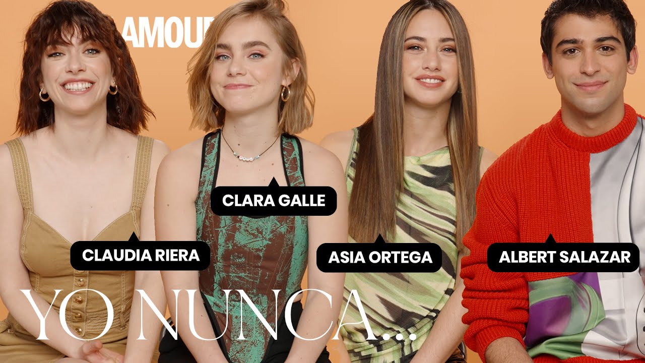 Clara Galle, Albert Salazar, Claudia Riera y Asia Ortega ('El Internado Las Cumbres') en 'Yo nunca'