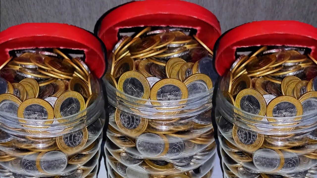 Cofre de moedas de 1,00 e 0,50 rendeu tanto dinheiro que nunca imaginei juntar