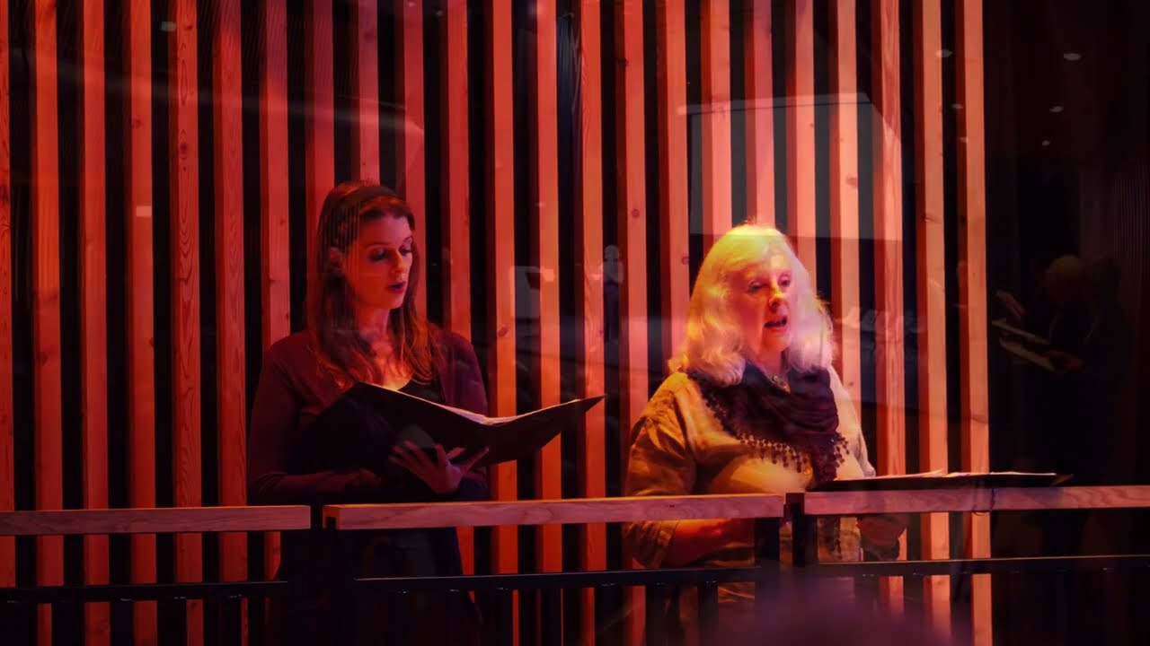 Enkelit - P&auml;&auml;skyl&auml;inen (Petra Poutanen-Hurme)