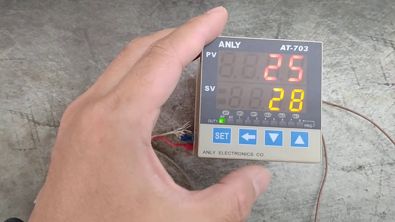ANLY溫度控制器AT703-1101-010開機測試