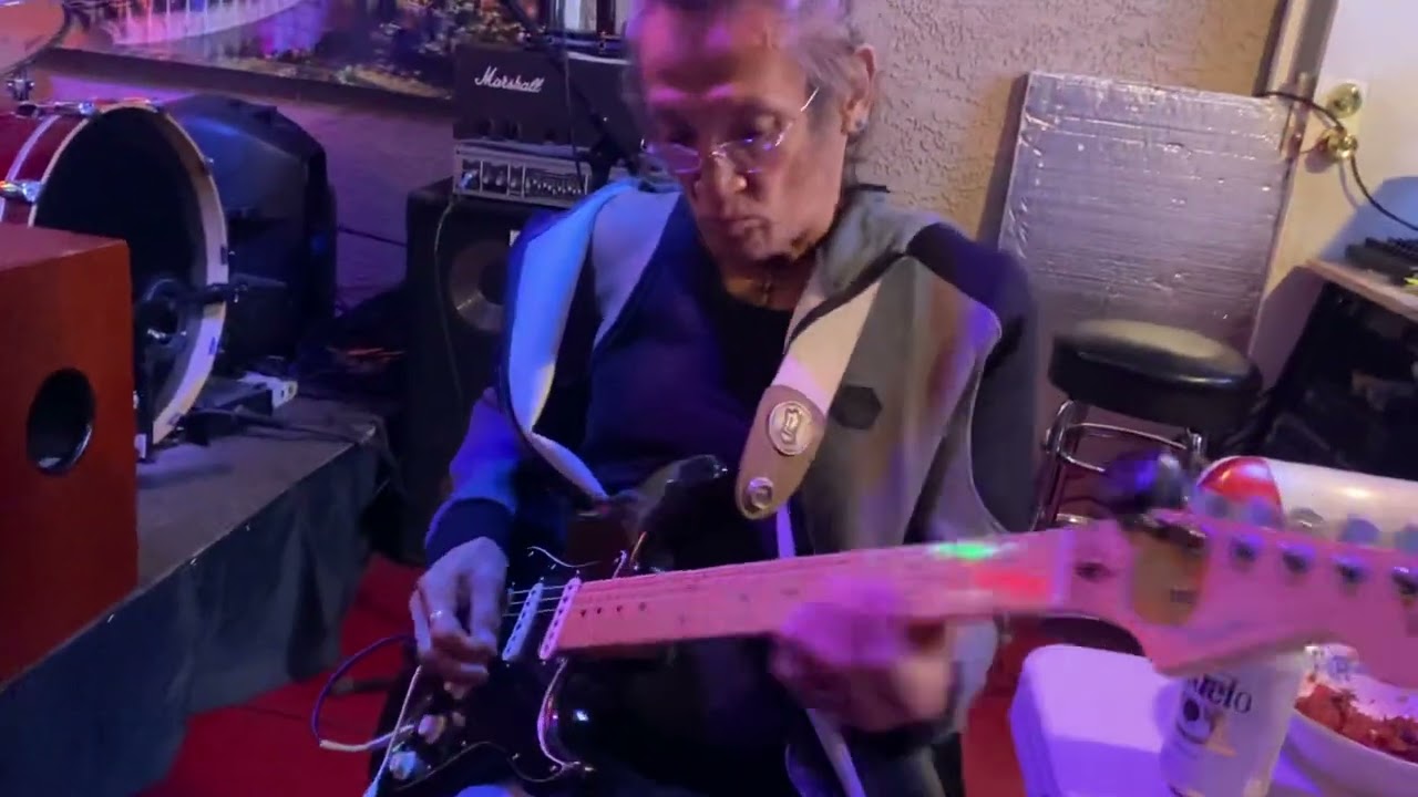 2 guitarist of sampaguita gary perez and renie carillo reunion at tiki bar lakay