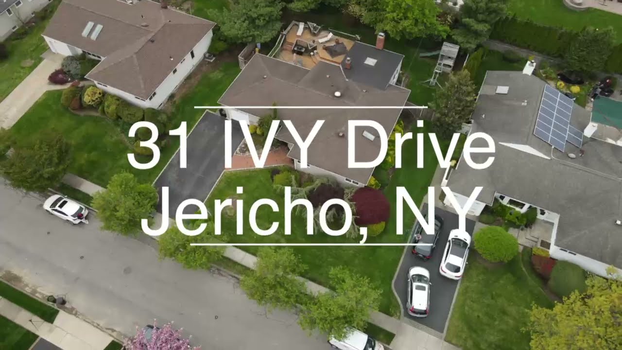 31 Ivy Drive - Jericho, NY - 3bed/2.5 bath - Starting offer price at $1,088,000