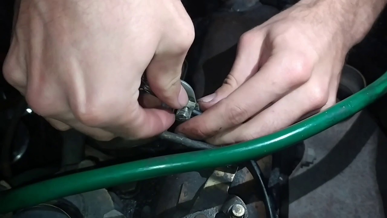 Changing the carburator on Aurora | Fiat 127