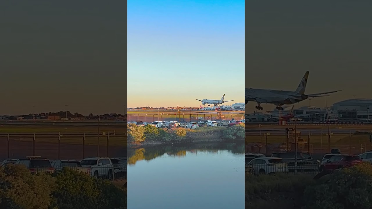 Etihad Airways Boeing 777-300ER Landing Runway 16R
