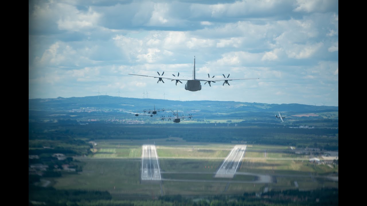 Ein spektakuläres Übungs-Manöver auf der Airbase Ramstein – zur Feier der 37. Lufttransportstaffel